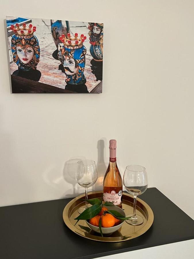 La Suite Di Piazza Dell'Universita 카타니아 외부 사진